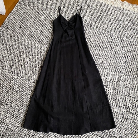 Pixi Market Olivia Ring Linen Dress - Picture 3 of 4